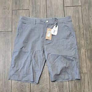 Prana Men's Flat-Front Shorts - Light Gray